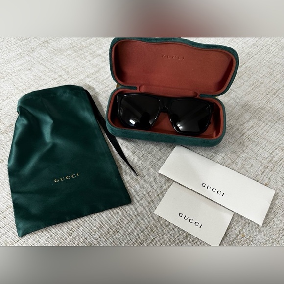 Gucci Accessories - Gucci sunglasses